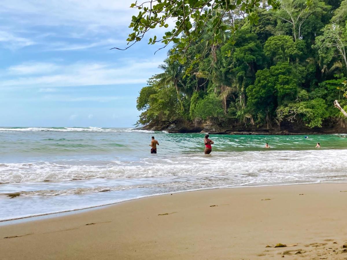 Aldina S Guest House Cahuita Bagian luar foto